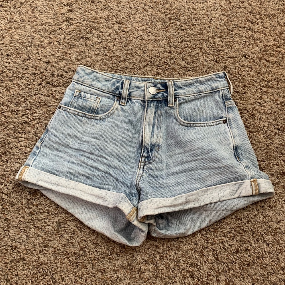 Women’s Mom Shorts
